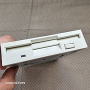 Retro stacja dyskietek SAMSUNG SFD-321B z 98roku Oryginał FDD idealny front