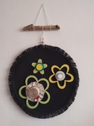 DEKORACJA WISZĄCA PREZENT KWIATKI KAPELUSZE 