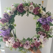 Wianek  na drzwi odcieniach fioletu 