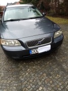 samochód osobowy Volvo V 70