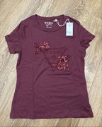 T-shirt znanej marki Guess