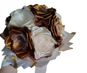 Baza na  bukiet z pralin Raffaello lub Ferrero  prezent na Komunię 