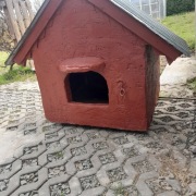 Buda dla pieska solidna z pełnych desek 