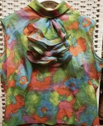 79. Bluzka vintage z żabotem,rozm.46.