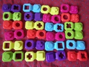 Puzzle edukacyjne kolorowe kształty 24 szt