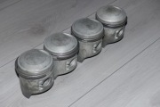 Tłoki 4 szt. z pierścieniami Fiat 125p 1300 I szlif