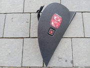 Peugeot 407 04-10 zaslepka boczna konsoli włącznik poduszek 