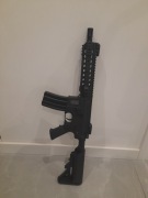 Replika ASG Specna Arms Sa f01 Flex + akumulator firmy Redox