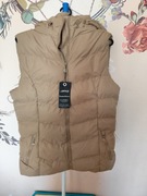 Kamizelka z odpinanym kapturem. 