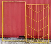 Krata antywłamaniowa na drzwi z ościeżnicą