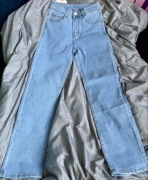 Nowe spodnie Levis rozmiar. XS