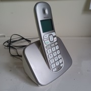 Nieużywany telefon stacjonarny Philips Model XL 390