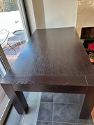 Sprzedam duży, drewniany, rozkładany, dąb wenge stół do jadalni-stan dobry!