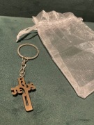 Unikatowy Breloczek Brelok Do Kluczy Krzyż Religijny Jesus Jezus