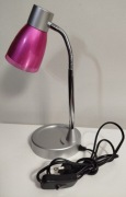 Lampka biurkowa, różowa