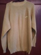 Sweter żółty z napisem 'Catamaran'