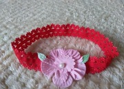 Opaska dla dziewczynki czerwona z dużym kwiatkiem 