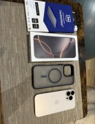 iPhone 16 pro max 256 złoty na gwarancji 100% bateria