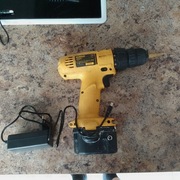 NOWA bateria Dewalt 12V 2,6AH Li ON Molicell  + ładowarka warte 140zł