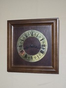 Stylowy drewniany zegar