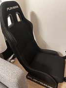 Fotel wyścigowy Playseat + pedały + dwie kierownice Thrustmaster