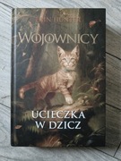 Wojownicy Erin Hunter Ucieczka w dzicz ilustowana twarda oprawa