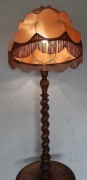 Lampa drewniana ze stolikiem