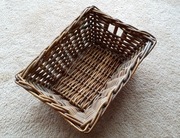 Duży rustykalny rattanowy koszyk łazienkowy