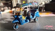 Tuk tuk model Bangkok - graffiti street art 1:43