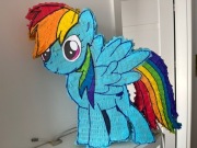 Piniata urodzinowa - Rainbow Dash kucyk z bajki My Little Pony