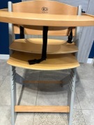 KINDERKRAFT ENOCK – krzeselko do karmienia z poduszka Stan idealny!