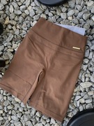 Gymshark Brązowe spodenki na siłownię lub rower