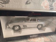 Mercedes-Benz 300 SL "Gullwing" 1954 r. Norev 1:18 silver/red interior