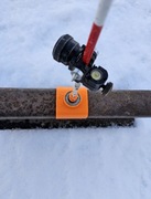 Adapter geodezyjny do lustra precyzyjnego, nasadka kolejową na szynę