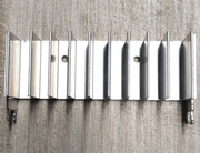 Radiator aluminium 75/25/20 z mocowaniem do PCB.