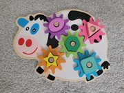 Drewniana układanka w kształcie krowy