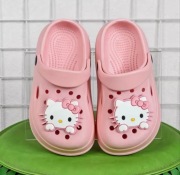 Nowe buty dziecięce chodaki klapki ala crocs kapcie przypinki Hello Kitty 