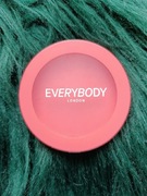 Everybody London róż do policzków KREMOWO-PUDROWY Blur Blush Soft Pomelo 