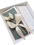 Kartka w pudełku ślub ślubna wesele boho butelkowa zieleń suszone kwiaty