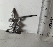 Stary metalowy żołnierzyk z lat 50-60