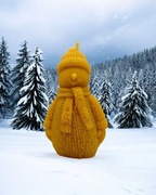 Świeca z naturalnego wosku pszczelego Bałwanek Zielony Świecownik