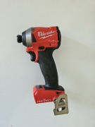 MILWAUKEE M18 ONEID2- Akum. Zakretarka 226Nm Bluetooth JAK NOWA! 