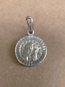 Srebrny wisiorek, medalik Matka Boska 