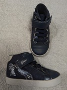 Skórzane zasuwane buty sportowe sneakersy na rzepy Geox Respira 23