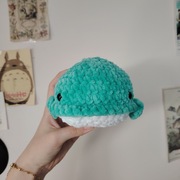 Wieloryb pluszak zabawka na szydełku