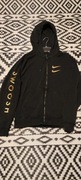 Nike - Czarno złota bluza z kapturem i suwakiem z logo Swoosh