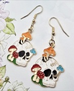 Czaszki czachy muchomory grzyby grzybki kolczyki alternative Fashion modne