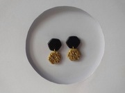 Kolczyki sztyfty czarno złote 