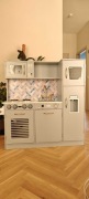 Drewniana kuchnia dla dzieci marki Wooden Toys