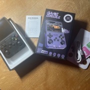 Mini konsola do gier R36S - Nie używana / jak nowa